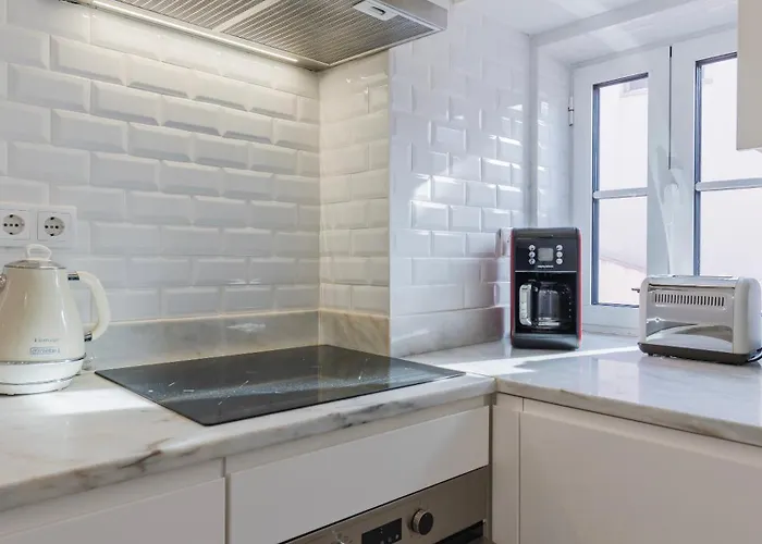 Cosy In Bairro Alto By Lovelystay Lisboa