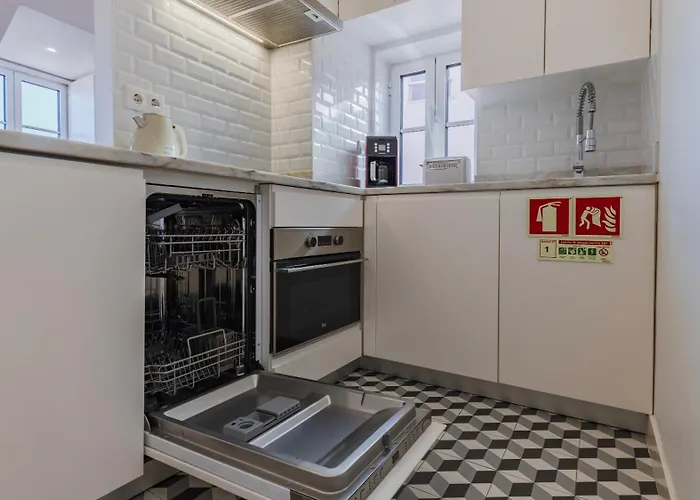 Cosy In Bairro Alto By Lovelystay Lisboa