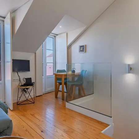 Cosy In Bairro Alto By Lovelystay *