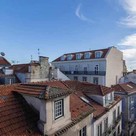 Апартаменты Cosy In Bairro Alto By Lovelystay